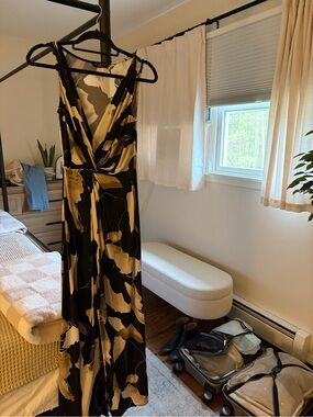 Ariella Black and Cream Floral Print Dress